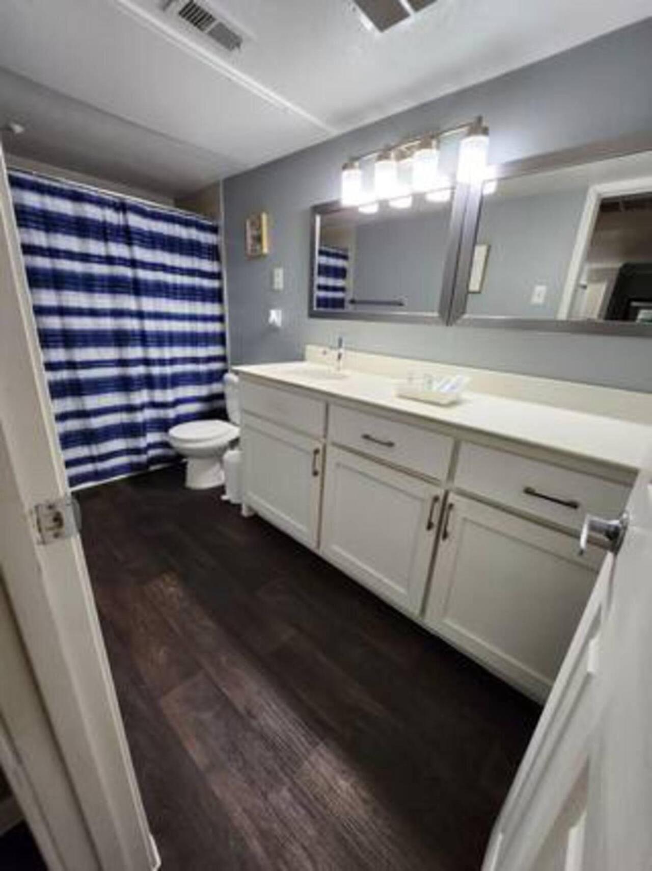 Blue Shark *B501* @ Medical Center 1Br Modern King Apartment With Private Patio Houston Buitenkant foto